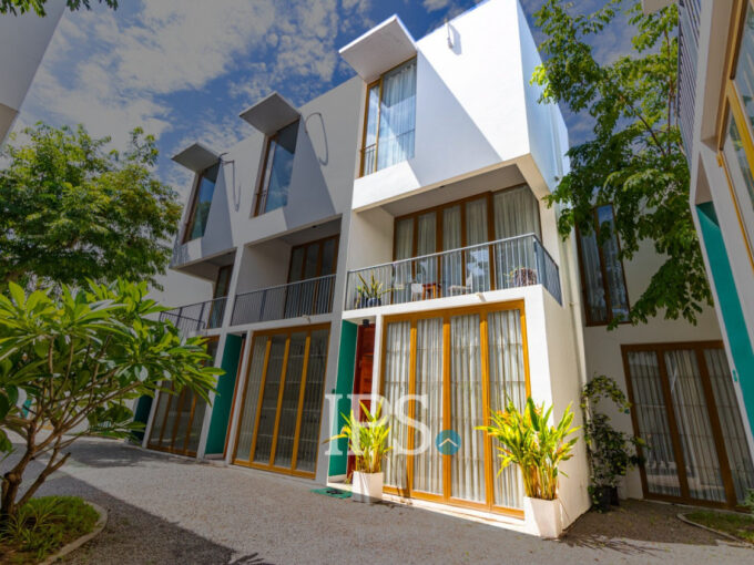 2 Bedroom Villa For Sale - Bakong