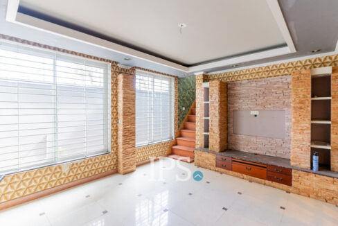 168 Sqm Shophouse For Rent - Tonle Bassac