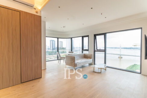 2 Bedroom Condo For Rent - Vue Aston