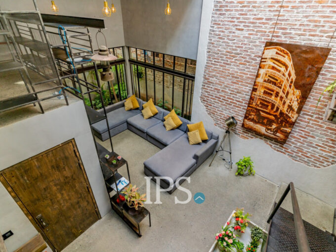 3 Bedroom Townhouse For Rent - Tonle Bassac
