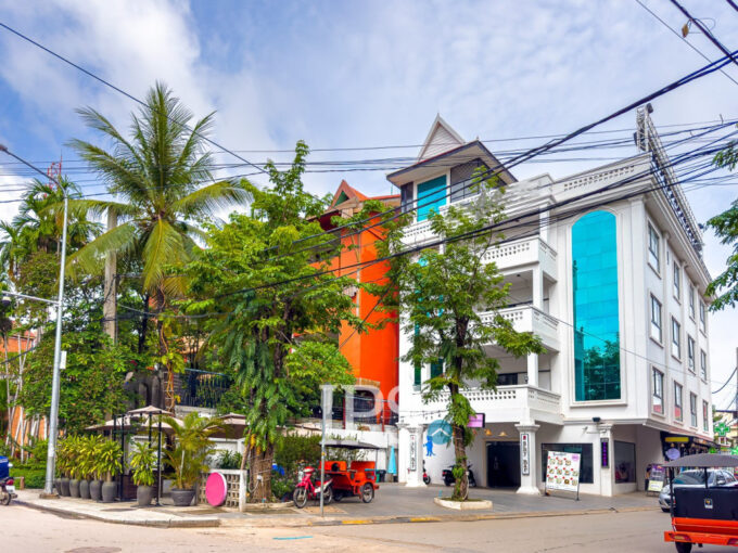 23 Bedroom Hotel For Rent - Svay Dangkum