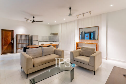 Renovated 2 Bedroom Apartment For Rent - Chakto Mukh