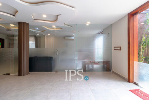 18 Sqm Office Space For Rent - Svay Dangkum