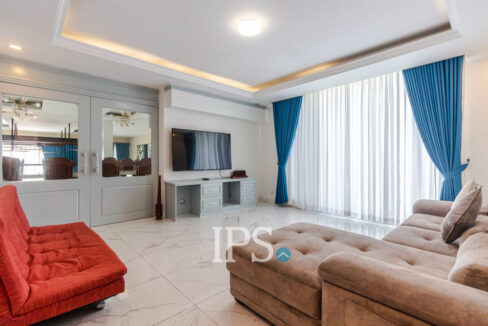4 Bedroom Duplex Apartment For Rent - Svay Dangkum