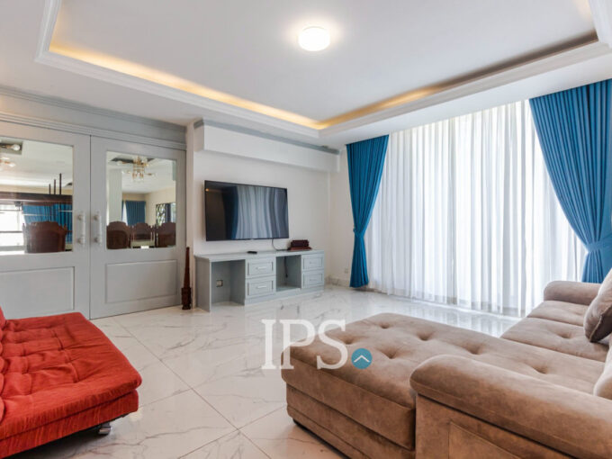 4 Bedroom Duplex Apartment For Rent - Svay Dangkum