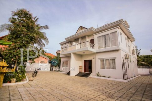 Captivating Four Bedroom Villa for Rent in Siem Reap - Svang Dong Kom