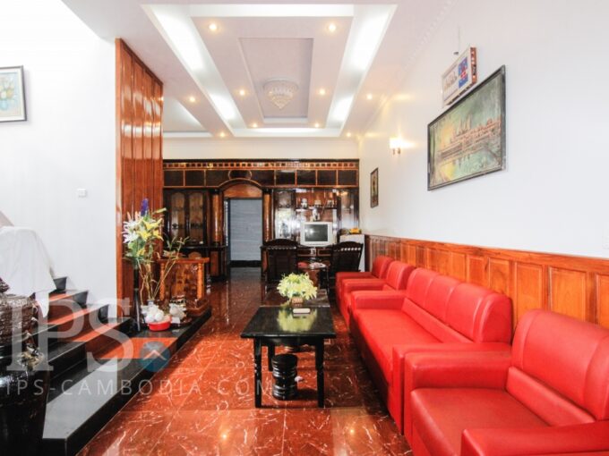 Villa For Rent in Phnom Penh - 6 Bedrooms