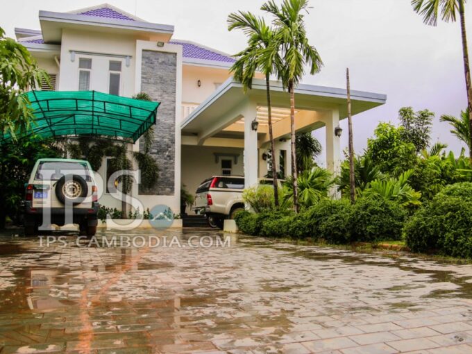 Siem Reap - Western Style Villa for Rent