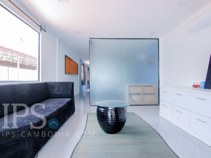 Lovely Two Bedrooms in BKK1 For Rent