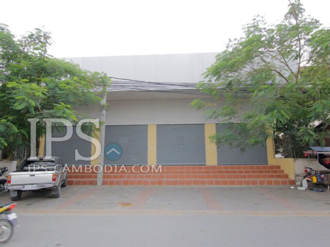Storefront For Rent in Toul Tum Poung