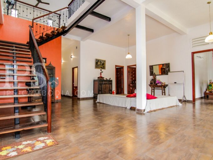 Apartment for Sale - 5 Bedrooms in BKK3