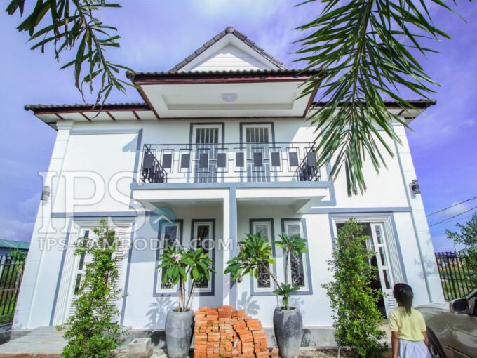 3 Bedroom Villa For Sale in Siem Reap