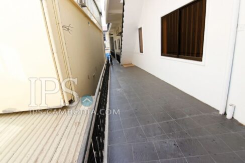1703220043683582-ips-centrally-located-two-bedroom-apartment-for-rent-bkk1-1456114517-MG8304
