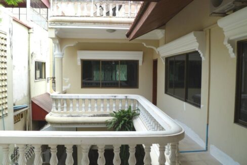1703300113651e1a-1-P1080605-5BedroomVillainBKK1