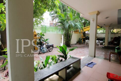 17051119028f3a3c-ips-apartment-for-rent-in-phnom-penh-three-bedrooms-in-toul-tumpoung-1463998221-MG3049