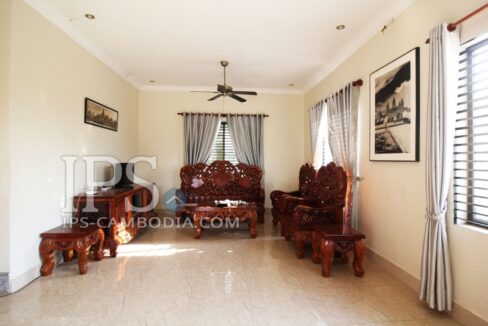 17051121034ca380-ips-western-style-three-bedrooms-villa-1458271182-IMG0235
