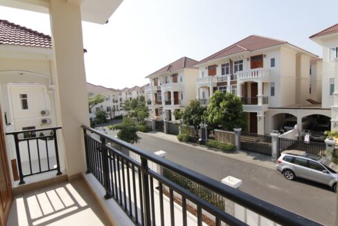 1705112306aa9cb5-ips-four-bedrooms-villa-for-rent-in-phnom-penh-chroy-changvar-1456824239-MG8945