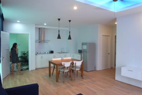 1705120101e775f3-2-R0014808-2BedroomApartmentInBKK1