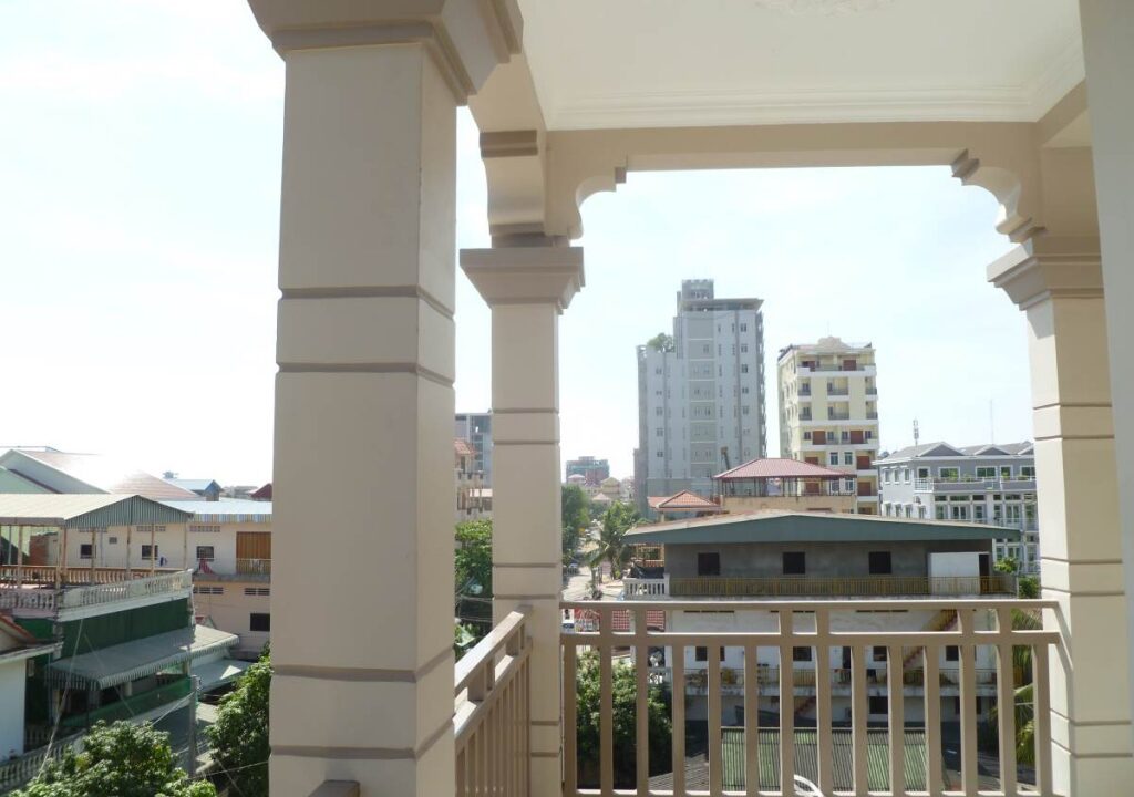 17051201128323a6-2-P1170130-1BedroomApartmentinToulTomPoung