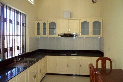 170512041035e1c7-1-DSC06833-2BedroomApartmentinToulTomPoung