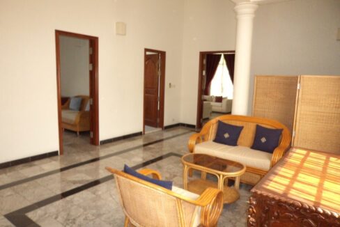 17051204106f3c68-10-DSC07846-7BedroomVillainDaunPenh