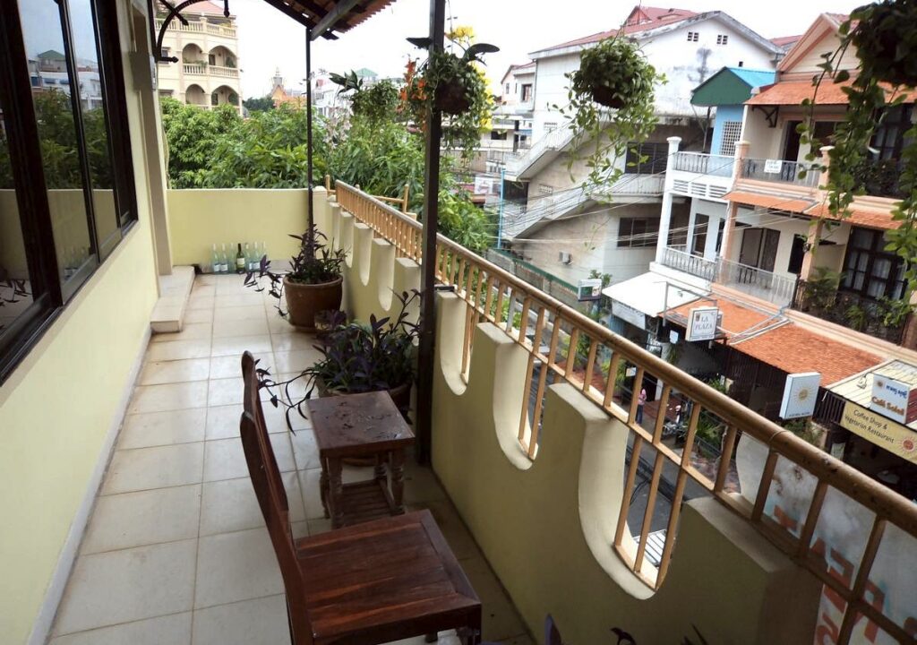 170512060859c80f-2-DSC02506-2BedroomApartmentinBKK1