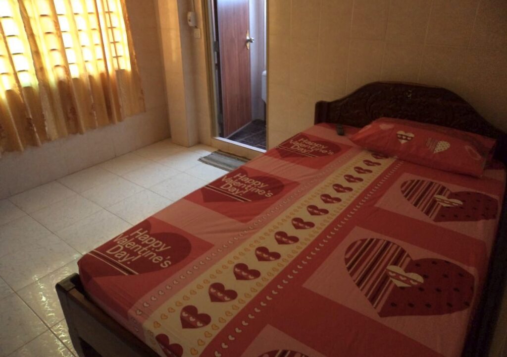 17051206133dce4f-10-DSC02011-3BedroomApartmentinDaunPenh